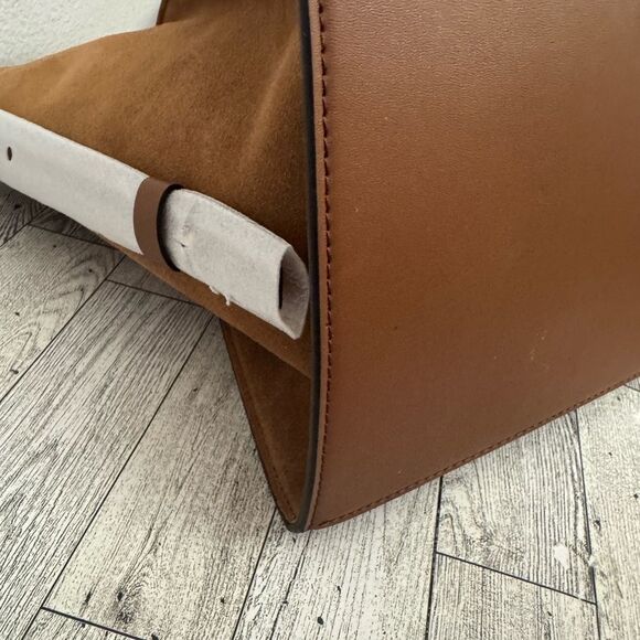 Michael Kors Avril Extra Large Tote NWT - Picture 7 of 13